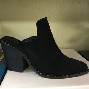 Springfield Chinese Laundry Mules